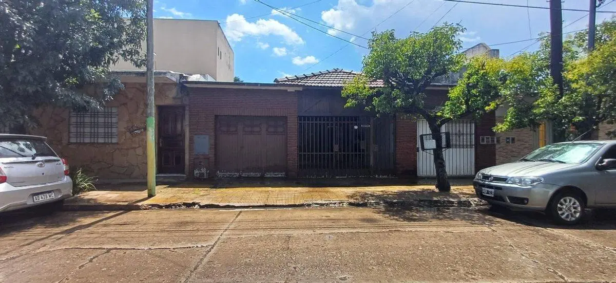VENTA PH 3 AMB, LOCAL, TERRAZA, JARDÍN- HURLINGHAM 8
