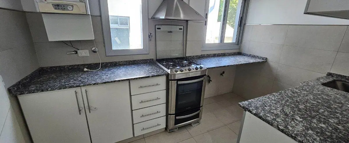 VENTA DTO VILLA PUYRREDON 3 AMB C/COCHERA! 2