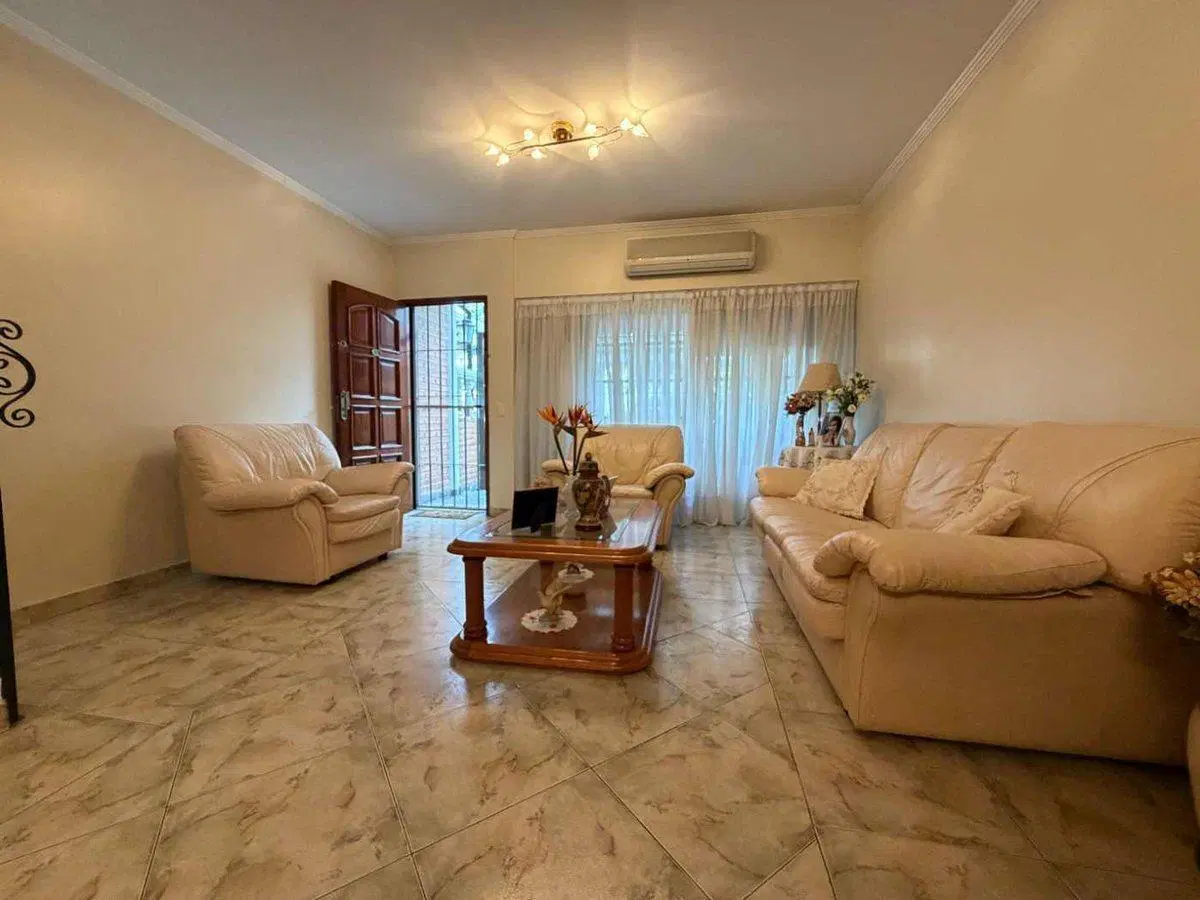 VENTA TRIPLEX 4 AMB/ VILLA LUGANO COCHERA PATIO 8