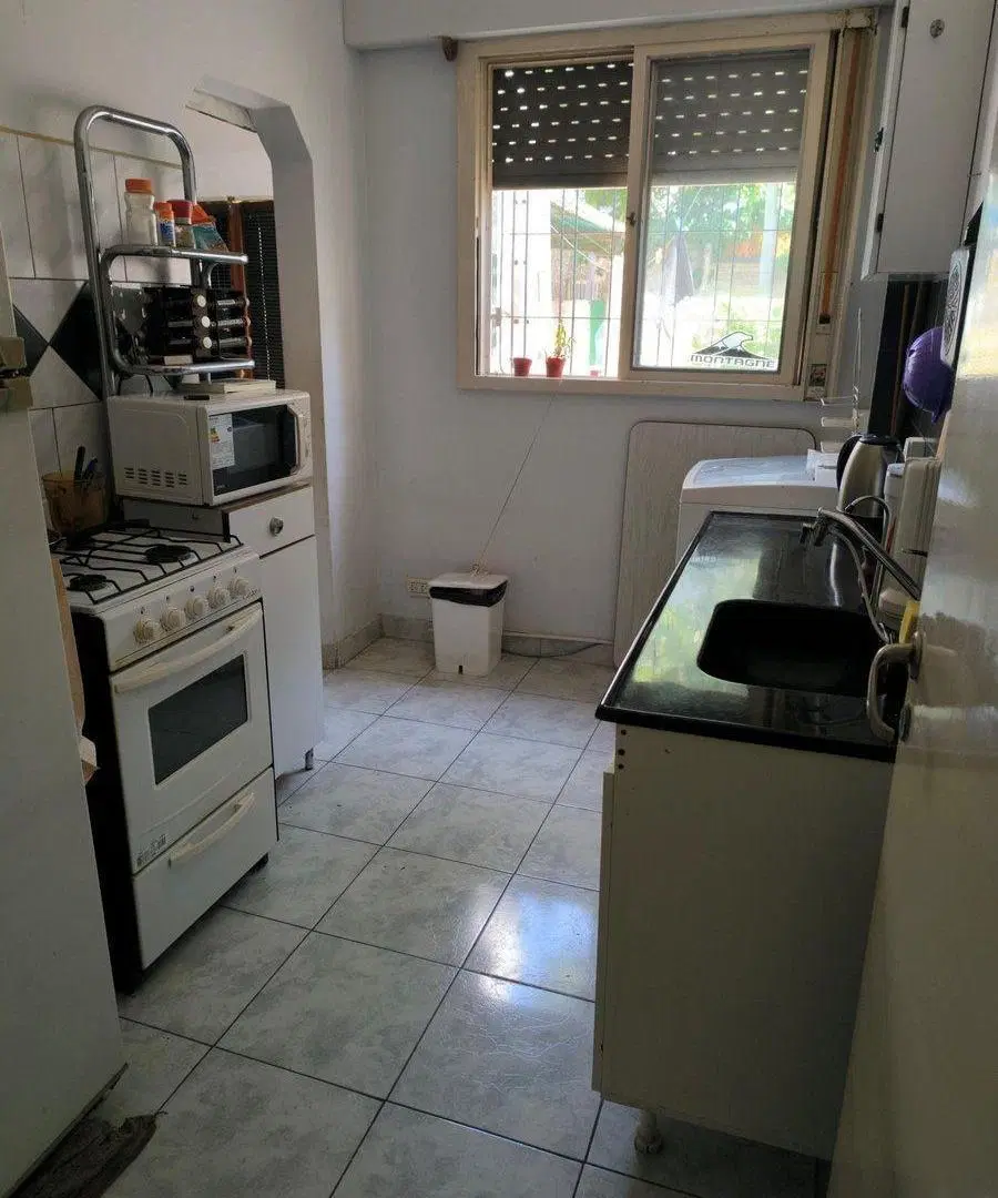 CASA DE 4 AMBIENTES EN VENTA – Florida Oeste 3