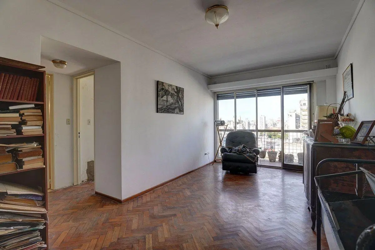 DEPTO 5 AMB C/ 2 BALCONES - VENTA / ALMAGRO 4