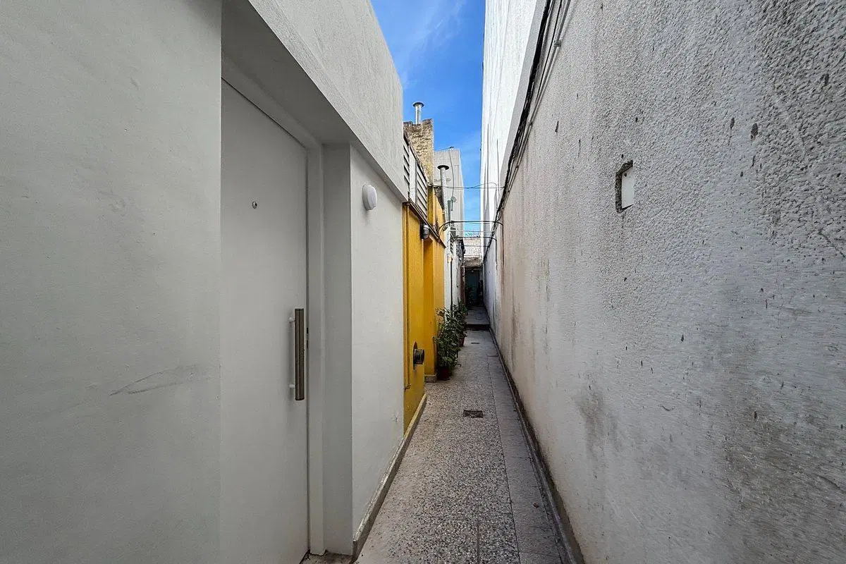 VENTA PH 2 AMB CON PATIO SIN EXPENSAS V. URQUIZA 2