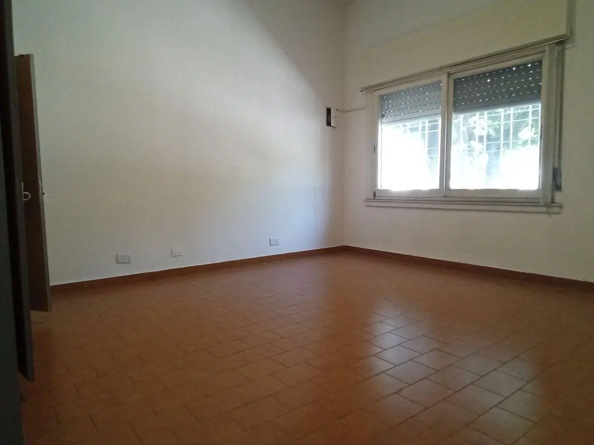 Casa en venta 4 Ambientes Ramos Mejia 3