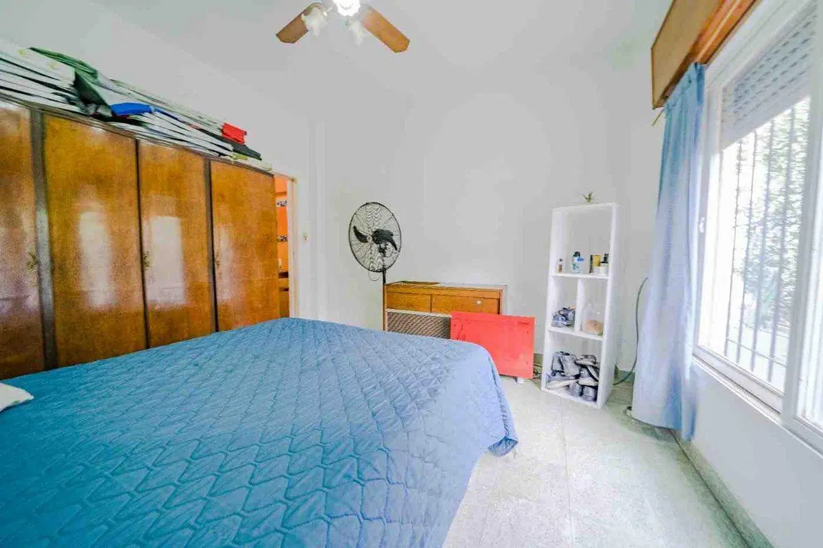 VENTA CASA CON JARDIN EN CASTELAR APTO CREDITO 4