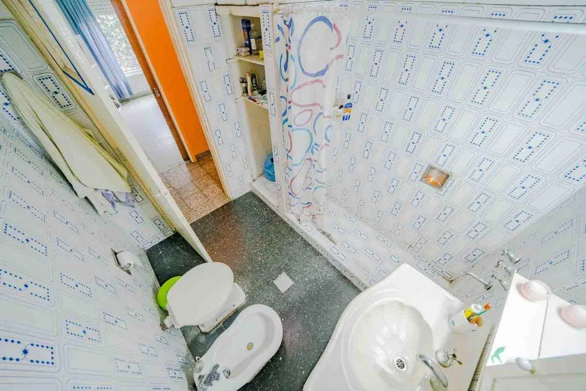 VENTA CASA CON JARDIN EN CASTELAR APTO CREDITO 8