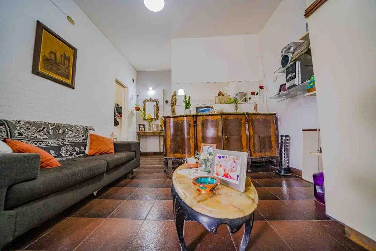 VENTA CASA CON JARDIN EN CASTELAR APTO CREDITO 5