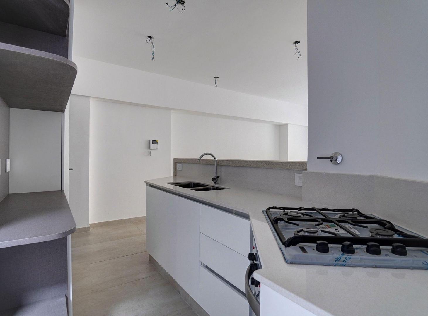 Foto de DEPTO 3 AMB C/BALCÓN Y PARRILLA- VENTA/ V. URQUIZA, imagen 5