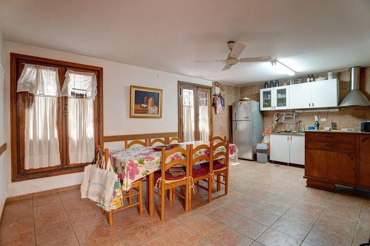 HERMOSA CASA LOTE PROPIO 6 AMB.- VENTA / MONSERRAT 4