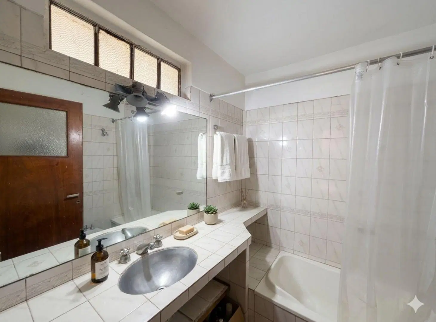 VENTA - CASA MULTIFAMILIAR - MALVINAS ARGENTINAS 8
