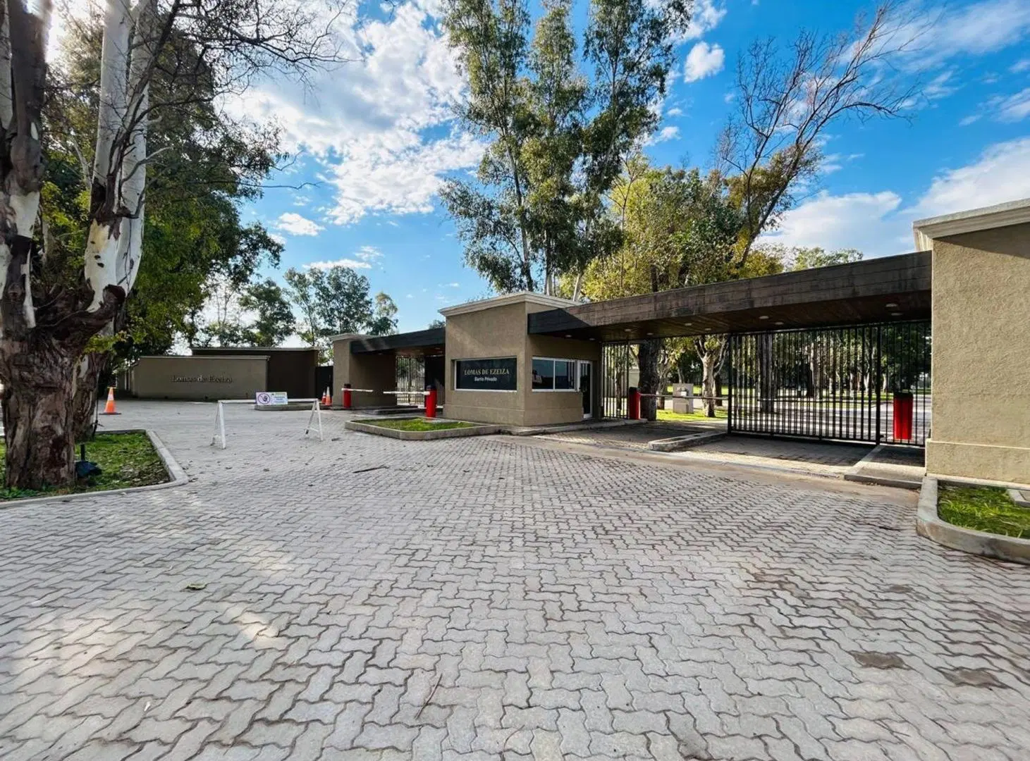 VENTA LOTE 1009 MTS BARRIO PRIVADO LOMAS DE EZEIZA 3
