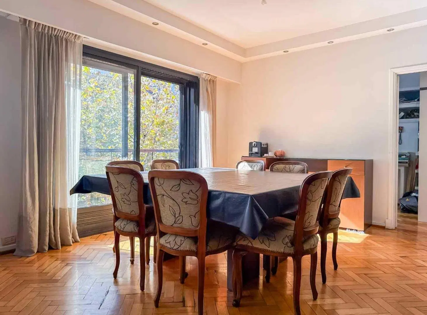Departamento 5 ambientes venta norte frente 8