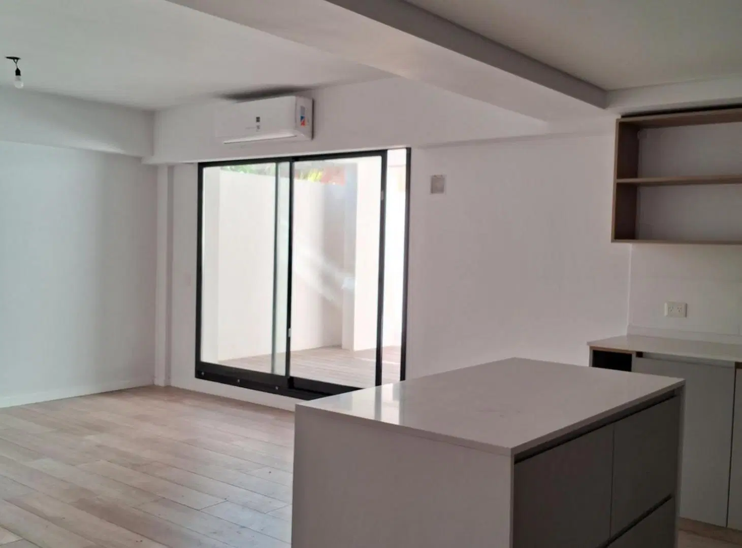 Departamento 3 ambientes con jardin y parrilla. 3