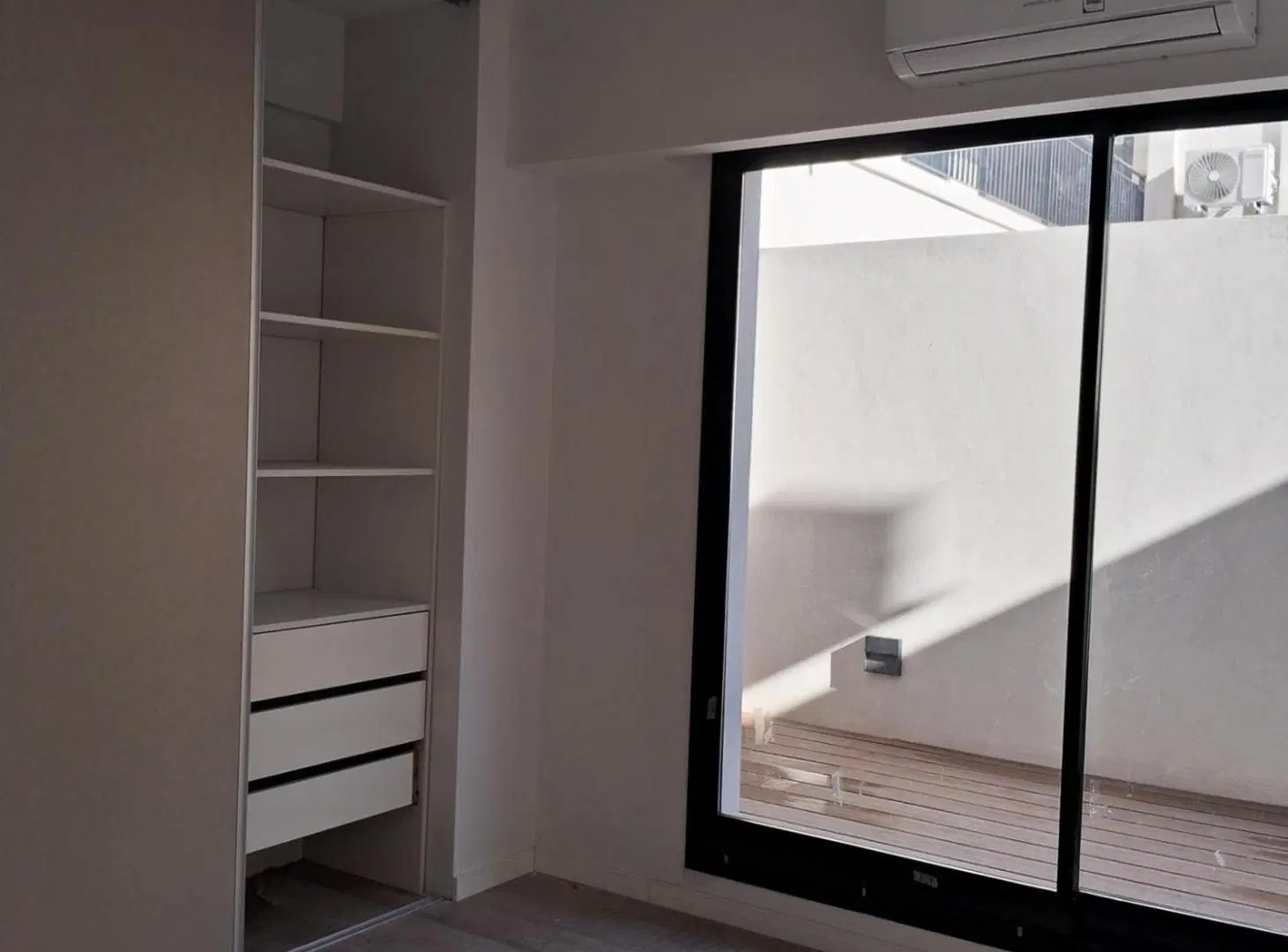 Departamento 3 ambientes con jardin y parrilla. 5