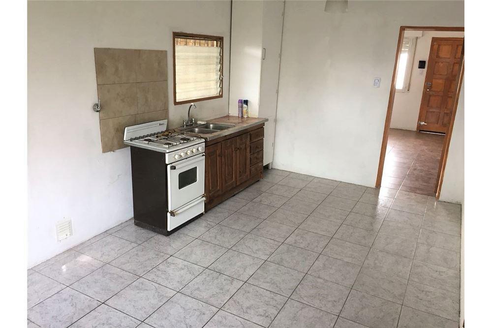 Foto de Casa doble 5 amb 2 flias Venta coch Jardín Quilmes, imagen 4