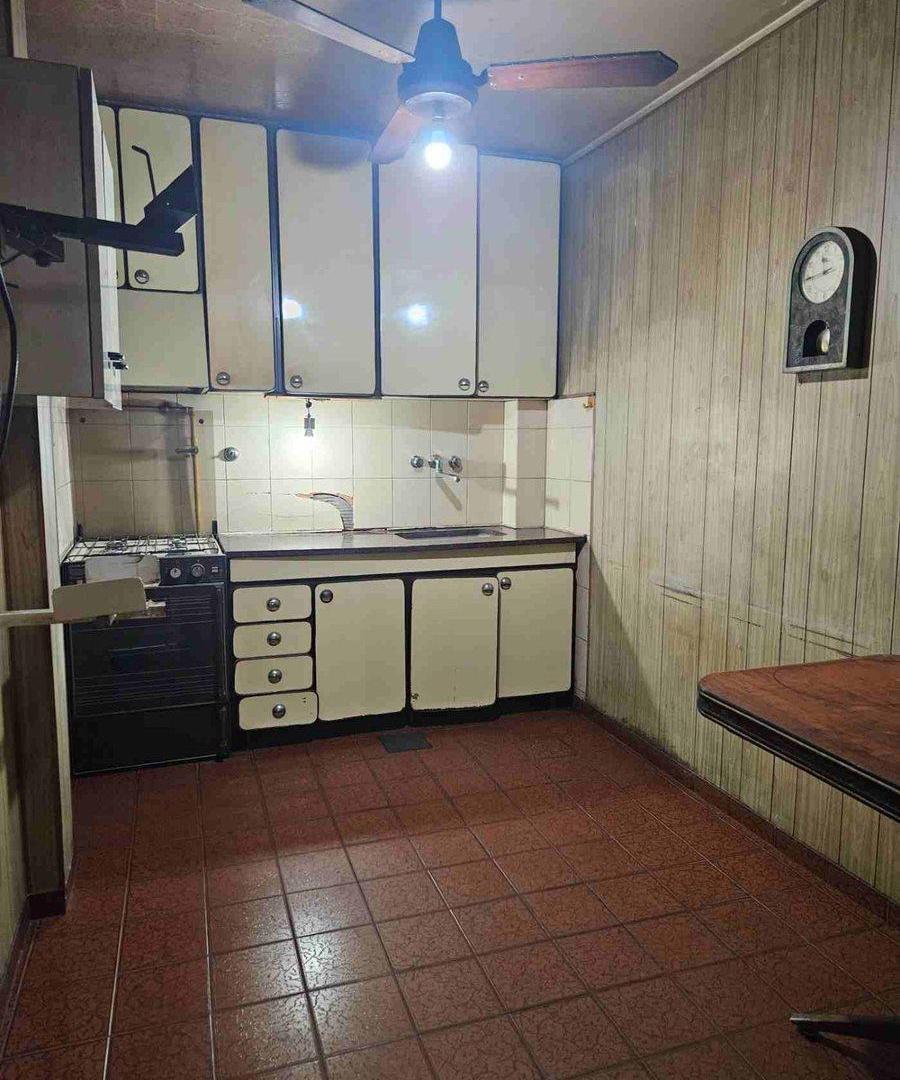 Foto de VENTA DEPARTAMENTO 3 AMB + PATIO + PARRI ALMAGRO, imagen 2