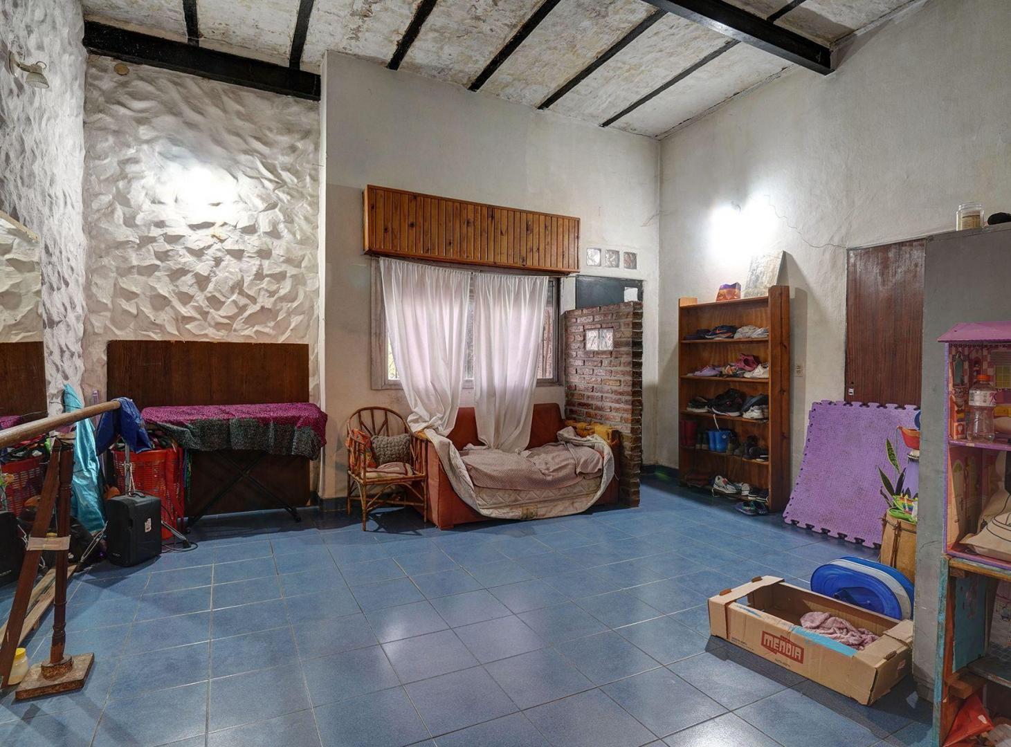 Foto de Venta Casa 4 ambientes Parque Chacabuco, imagen 5