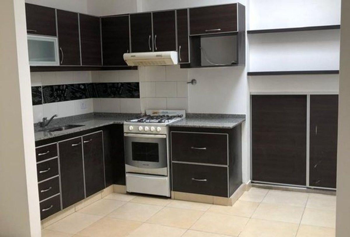Foto de Venta departamento 2 amb con patio en Ramos Mejia, imagen 2