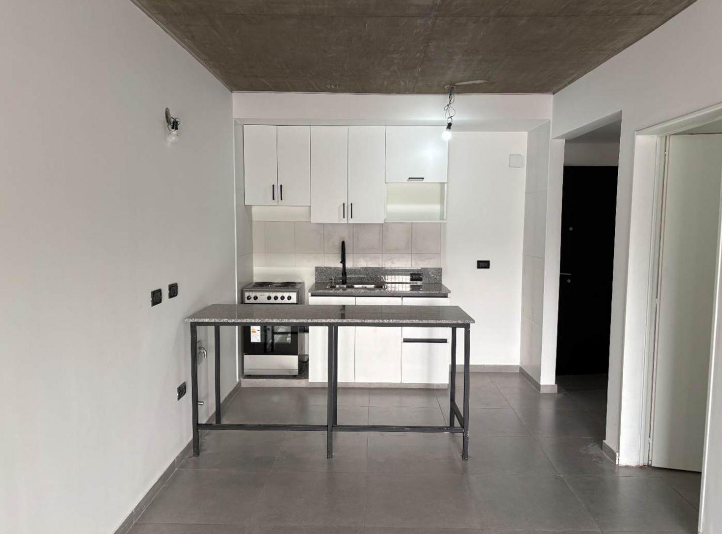 Foto de VENTA MONOAMBIENTE FLORESTA, imagen 2