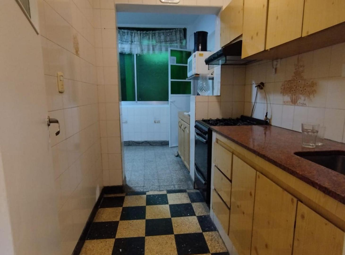 Foto de ALQUILER DEPARTAMENTO 3 AMBIENTES CON PATIO, imagen 2