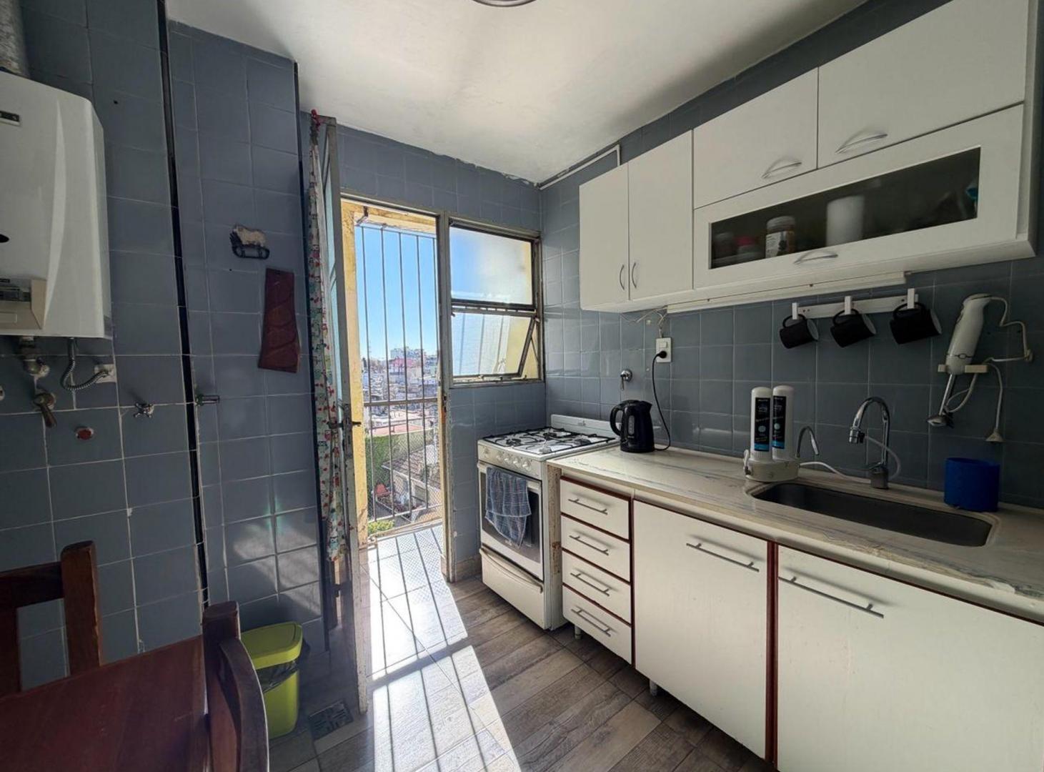 Foto de VENTA 3 AMB FLORESTA APTO CREDITO - OPORTUNIDAD, imagen 3