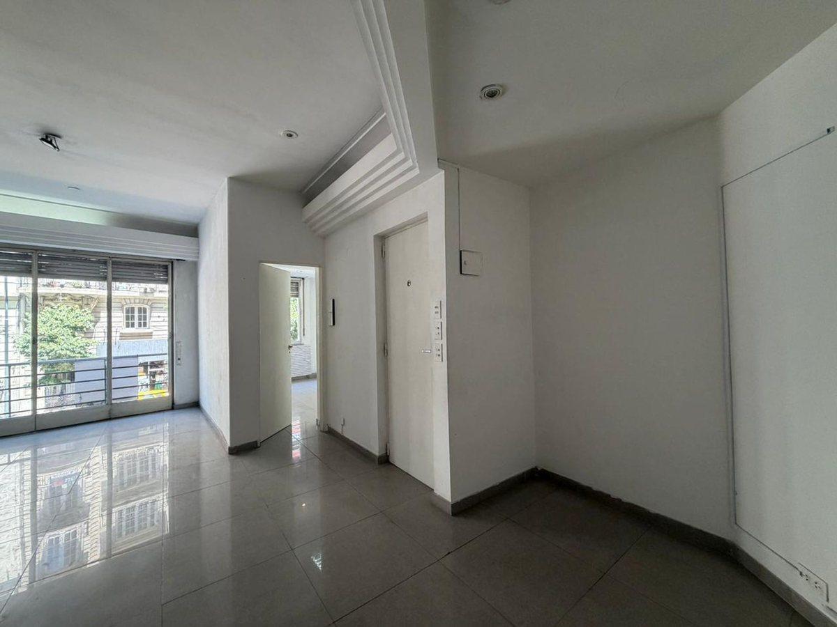Foto de VENTA APMLIO 2 AMB EN RETIRO UBICACION ESTRATEGICA, imagen 2