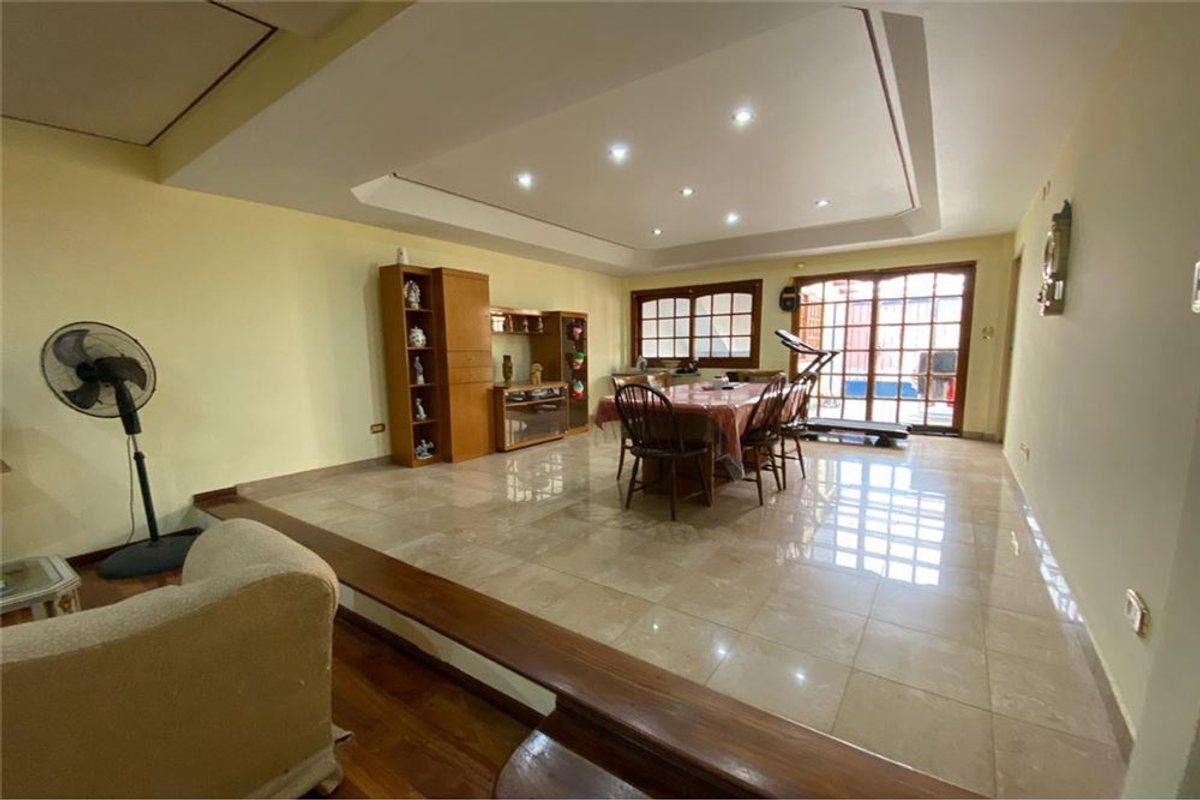 Foto de VENTA CASA 6 AMBIENTES BOEDO 4 COCHERAS AP CRED, imagen 4