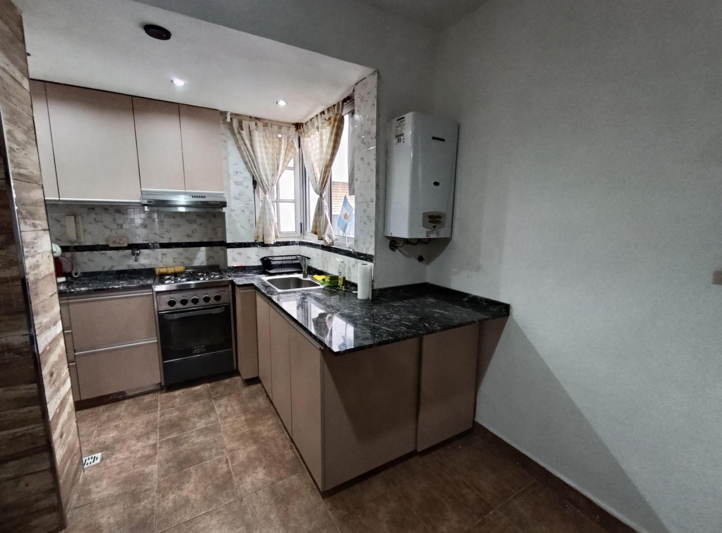 Foto de Departamento en venta 4 ambientes Balcón Liniers, imagen 2