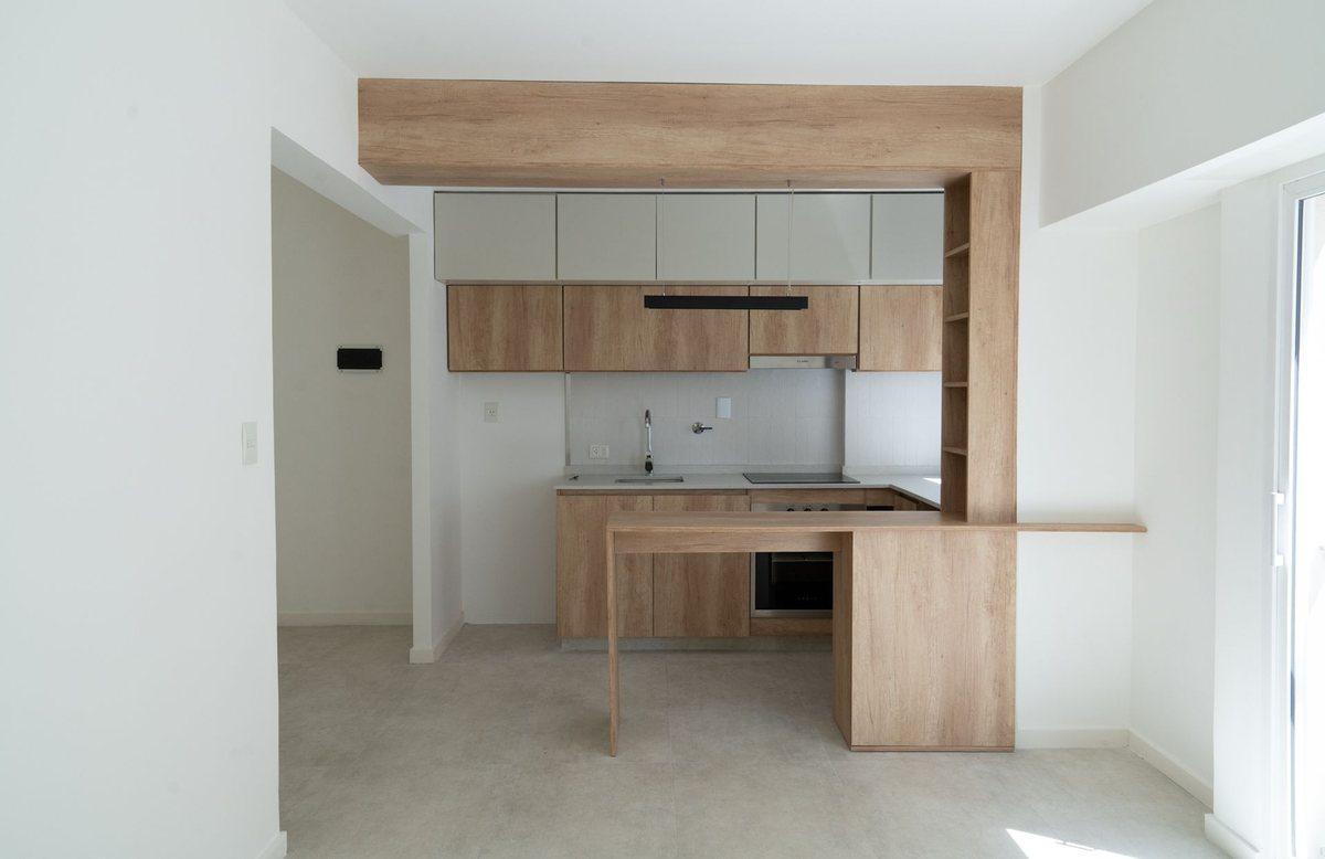 Foto de VENTA DEPTO. 2 AMB A NUEVO EN SAN TELMO PISO ALTO, imagen 4