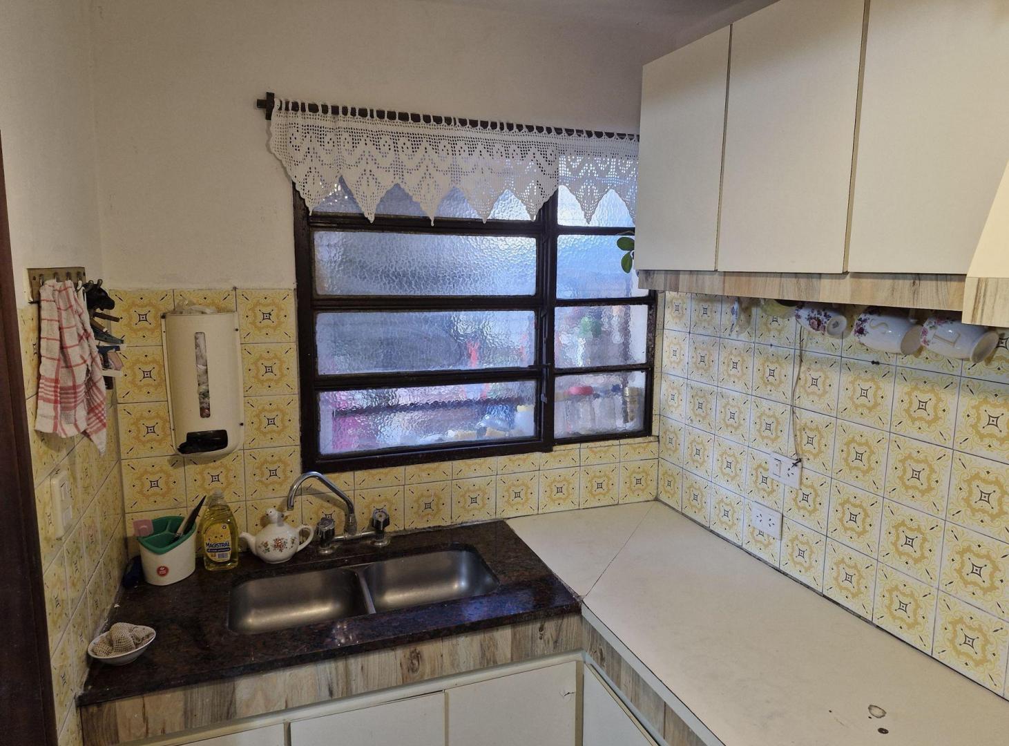 Foto de PH Tipo Casa 4 ambientes con Cochera y Jardín, imagen 3