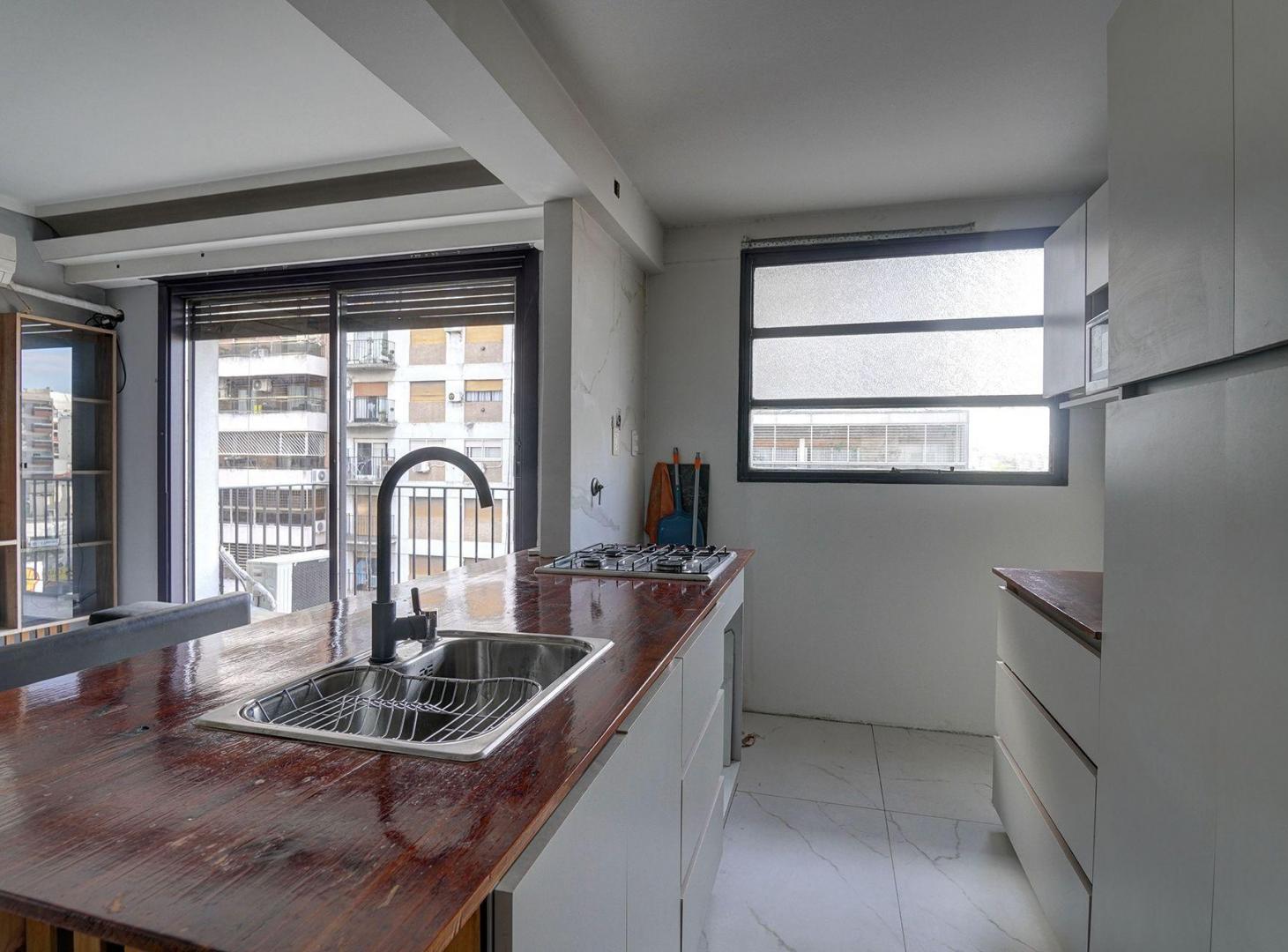 Foto de DEPTO 2 AMB C/ BALCÓN Y BAULERA- VENTA / FLORES, imagen 3