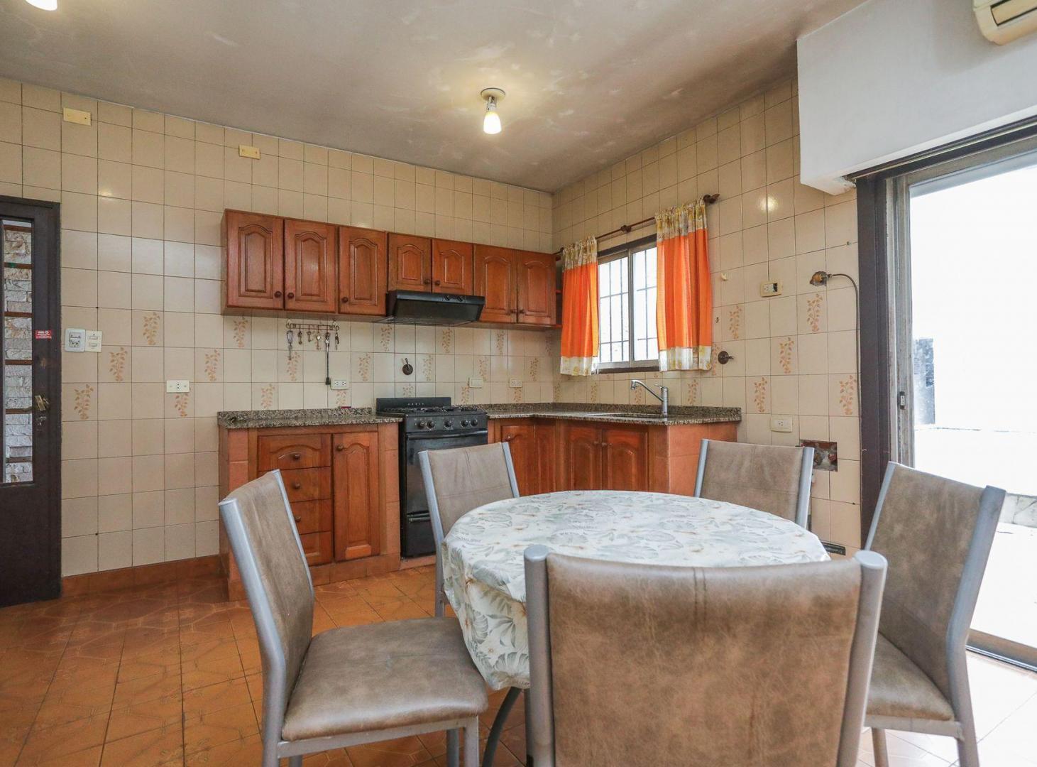 Foto de VENTA CASA 4 AMB. A/REFACCIONAR EN SAN MARTIN, imagen 3