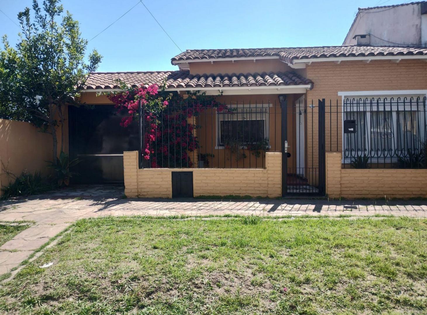 Foto de VENTA CASA 3 AMBIENTES PATIO PARRILLA RAMOS MEJIA, imagen 4