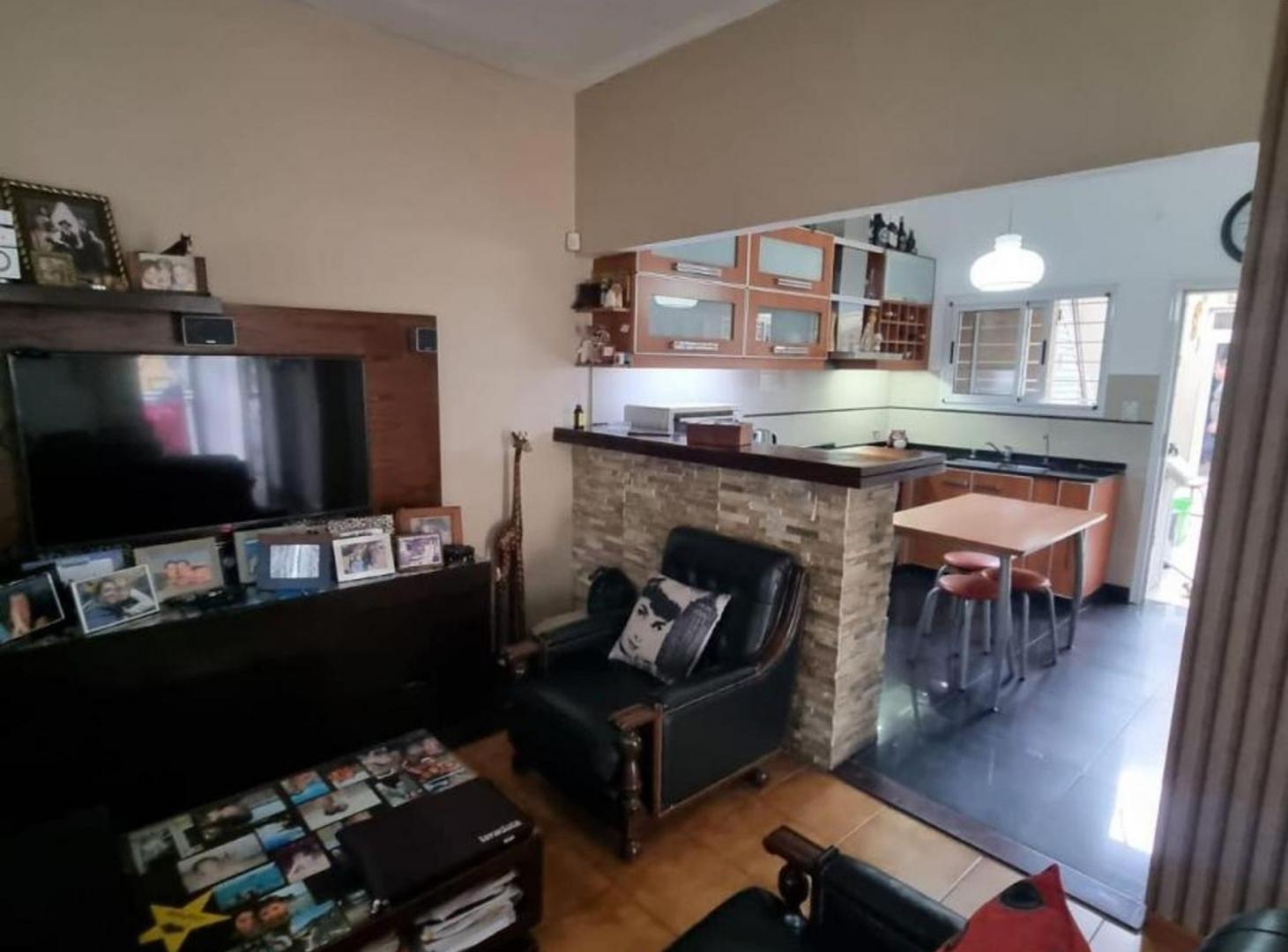Foto de VENTA CASA LOTE PROPIO - MONTE CASTRO, imagen 5