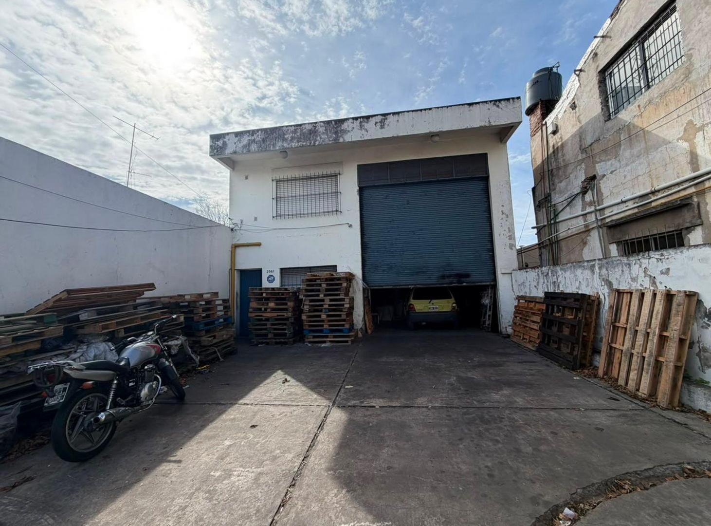 Foto de VENTA GALPON INDUSTRIAL - OPORTUNIDAD, imagen 1