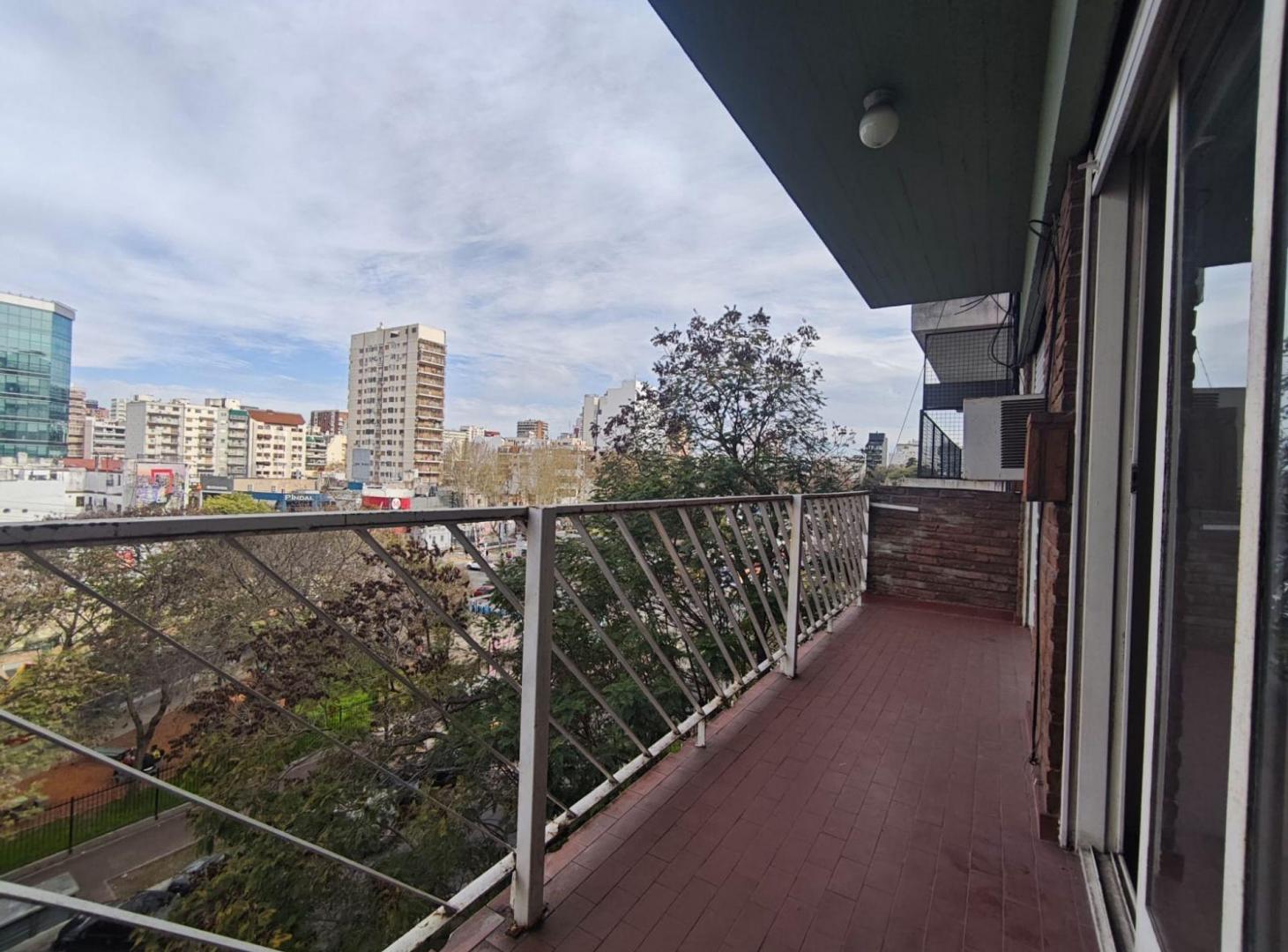 Foto de VENTA DEPARTAMENTO 3 AMBIENT. FRENTE VILLA URQUIZA, imagen 1