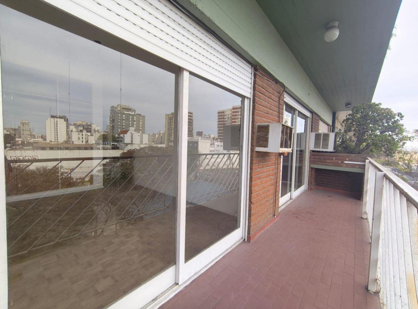 Foto de VENTA DEPARTAMENTO 3 AMBIENT. FRENTE VILLA URQUIZA, imagen 2