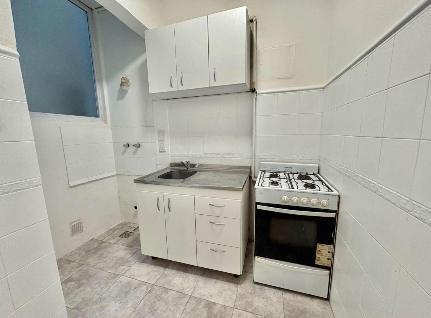 Foto de VENTA AMPLIO 2 AMBIENTES EN CABALLITO, imagen 5
