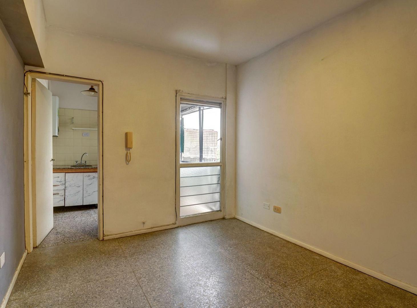 Foto de DEPTO 2 AMB C/LAVADERO - VENTA / PARQUE PATRICIOS, imagen 3