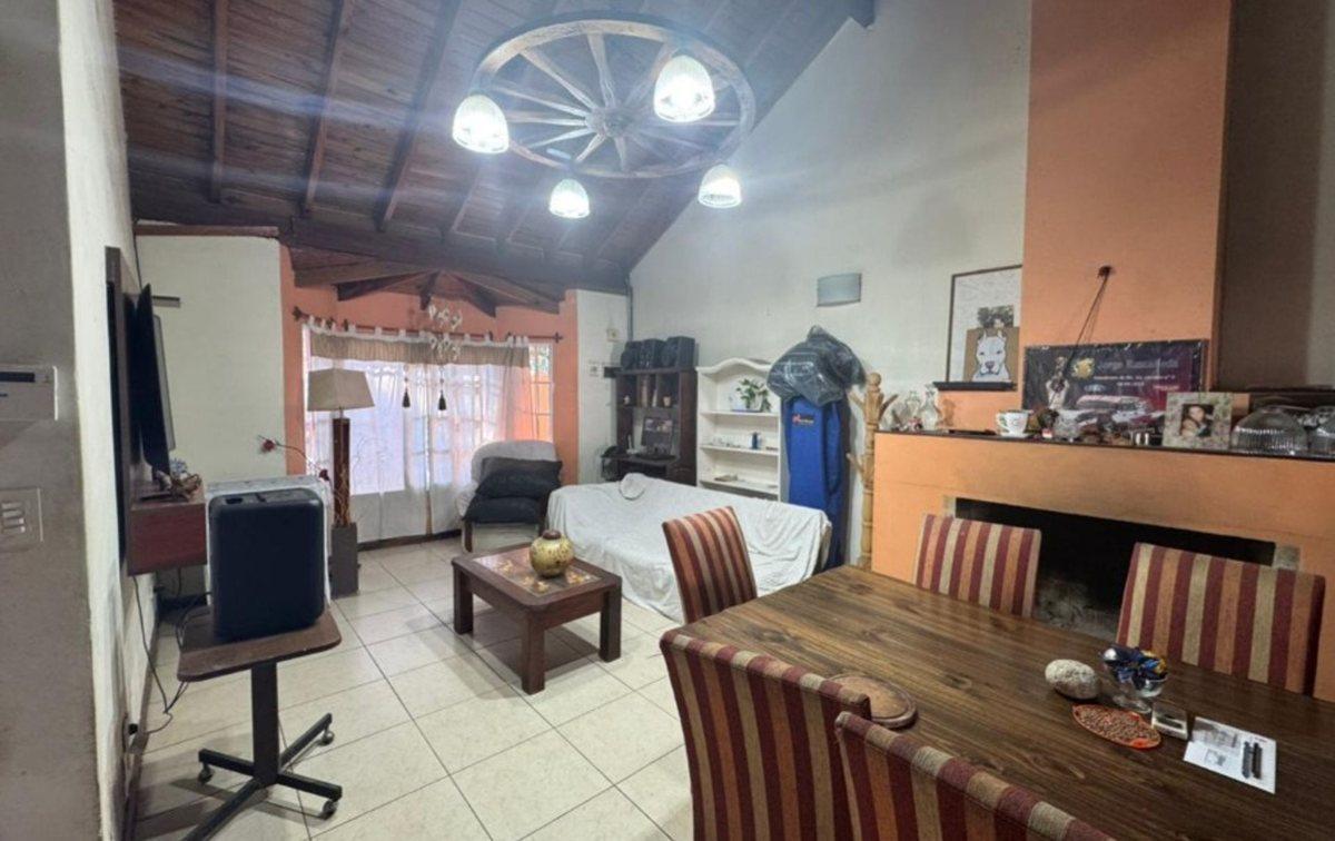 Foto de HERMOSA CASA EN VENTA - BENAVIDEZ, TIGRE, imagen 2