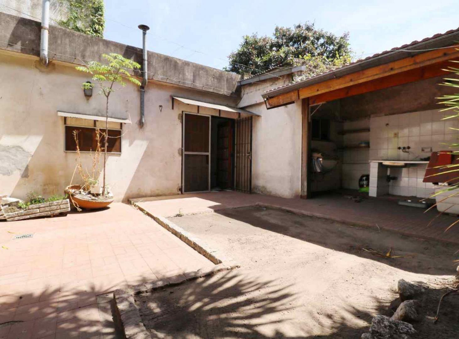 Foto de CASA 4 AMB VENTA PATIO TERRAZA COCHERA SAN JUSTO, imagen 1