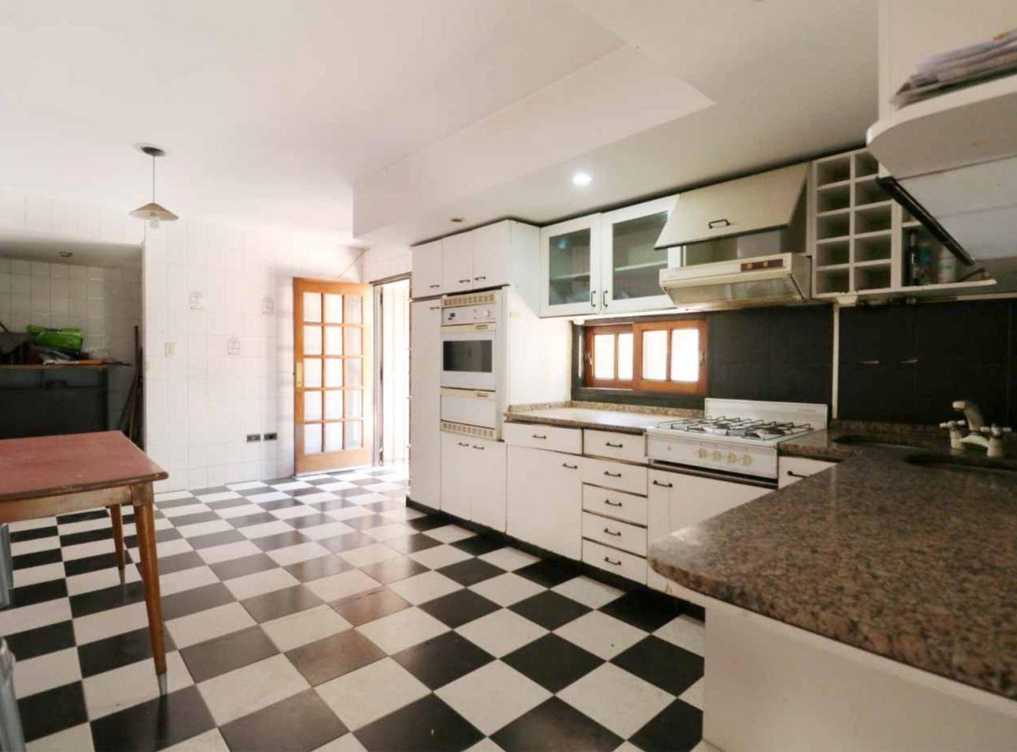 Foto de CASA 4 AMB VENTA PATIO TERRAZA COCHERA SAN JUSTO, imagen 2