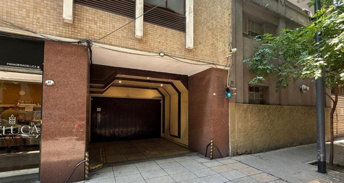 Foto de VENTA COCHERA DE USO PRIVADO FLORES, imagen 1