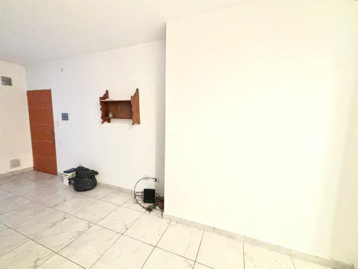 Foto de PH 2 AMBIENTES CON BALCÓN Y SIN EXPENSAS – DEVOTO, imagen 3