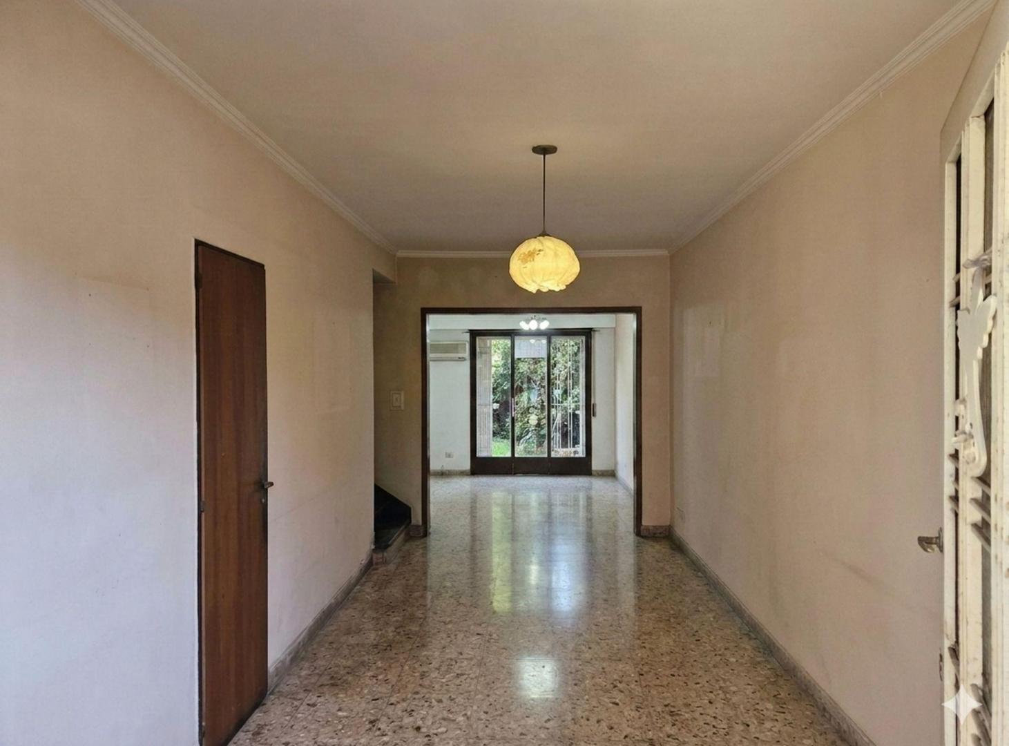 Foto de PH Tipo Casa 4 ambientes con Cochera y Jardín, imagen 2