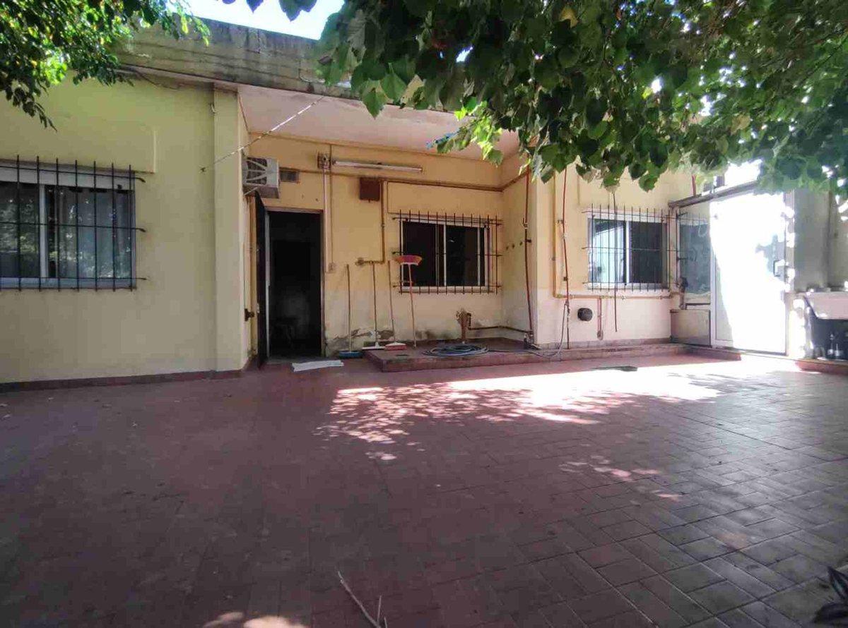 Foto de Venta Casa JL Suarez JARDIN-PATIO PARRILLA-COCHERA, imagen 5
