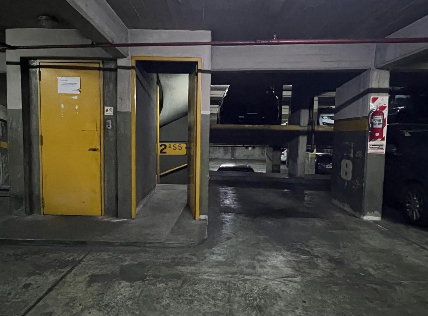 Foto de Cochera cubierta en Venta, excelente ubicación, imagen 3