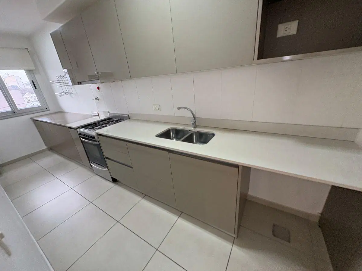3AMB CATEGORÍA. 2 baños. Super amenities:Pileta.Sum. Seg 24. Pista de caminata. Jardín 5