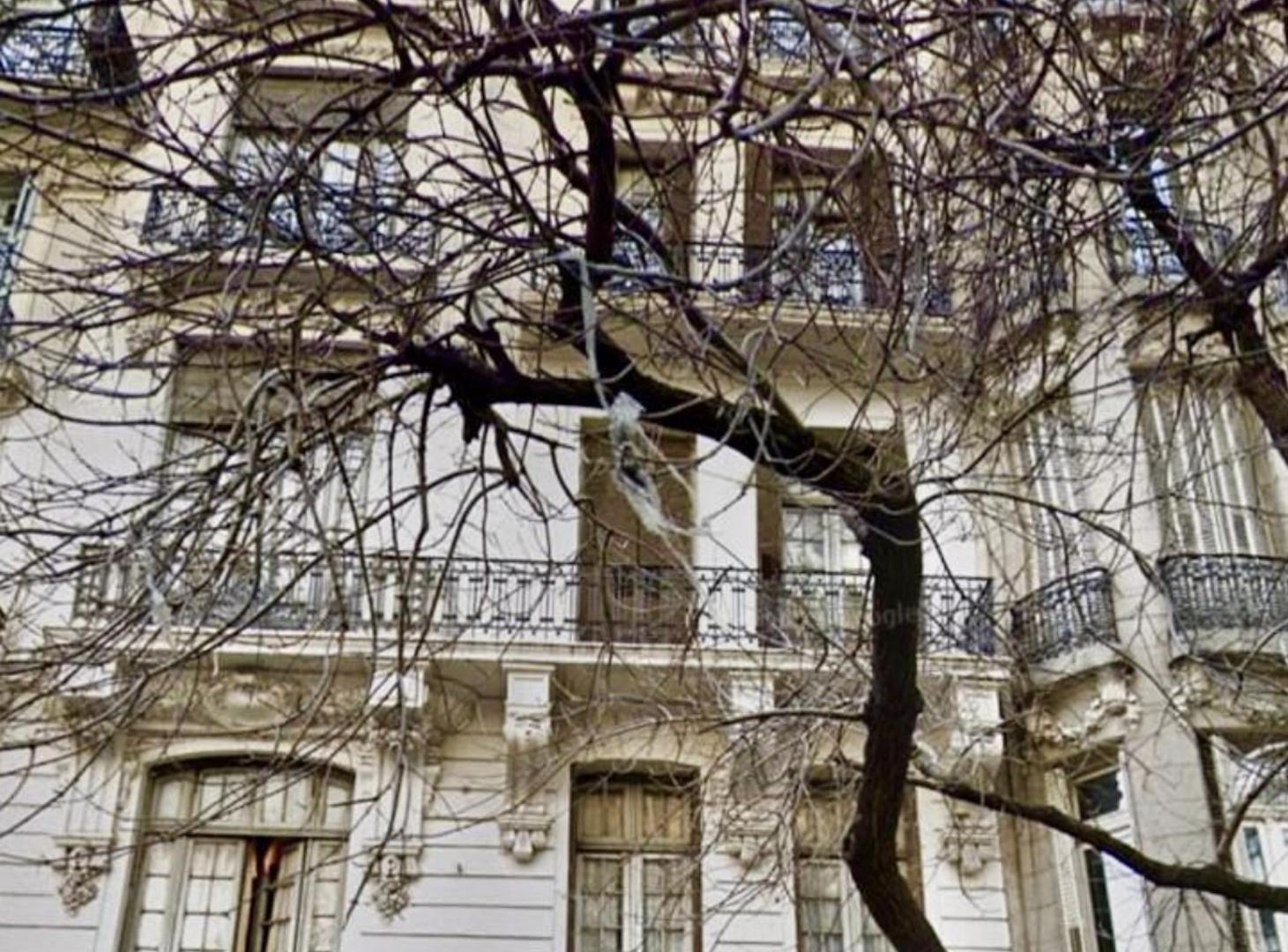 Edificio/hotel a la venta sobre Av de Mayo - Oportunidad
