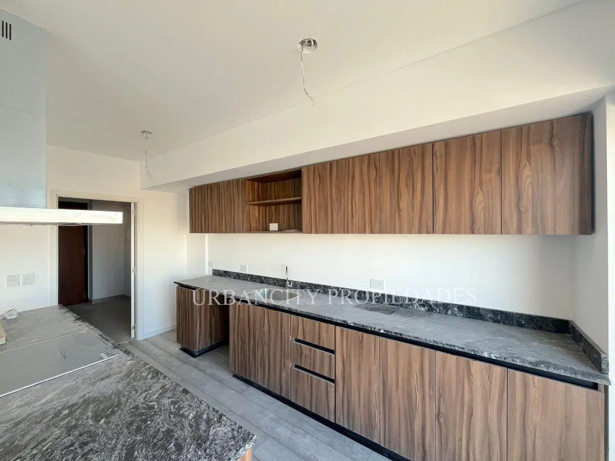 A la Venta, 4 ambientes + dependencia, 2 cocheras - Belgrano 4