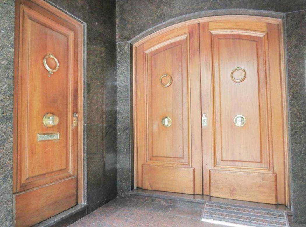Gran piso entero, 5 ambientes hecho a nuevo